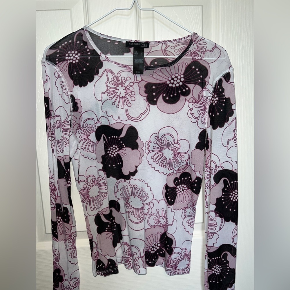 🖤🌸 Kenneth Cole Sheer Top - Picture 5 of 6